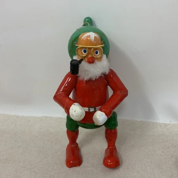 5 pc VINTAGE Christmas tree ornaments: Santa, rocking horse, and 3 round balls - Picture 4 of 17